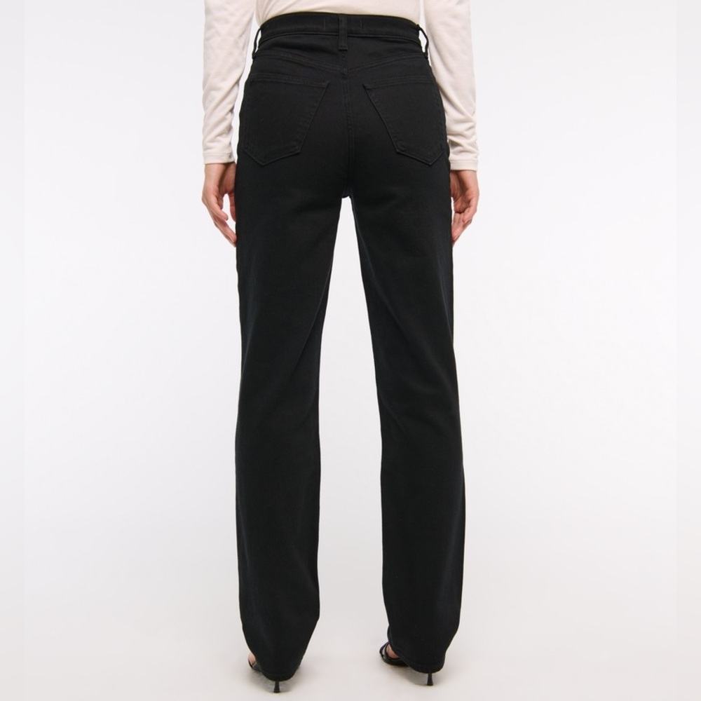 Abercrombie & Fitch The 90s Slim Straight
Ultra High Rise Jeans - Picture 4 of 15